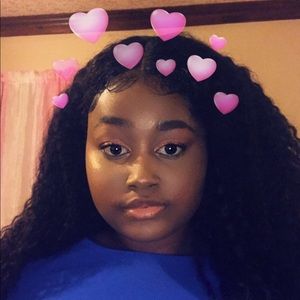 Meet your Posher, Simone